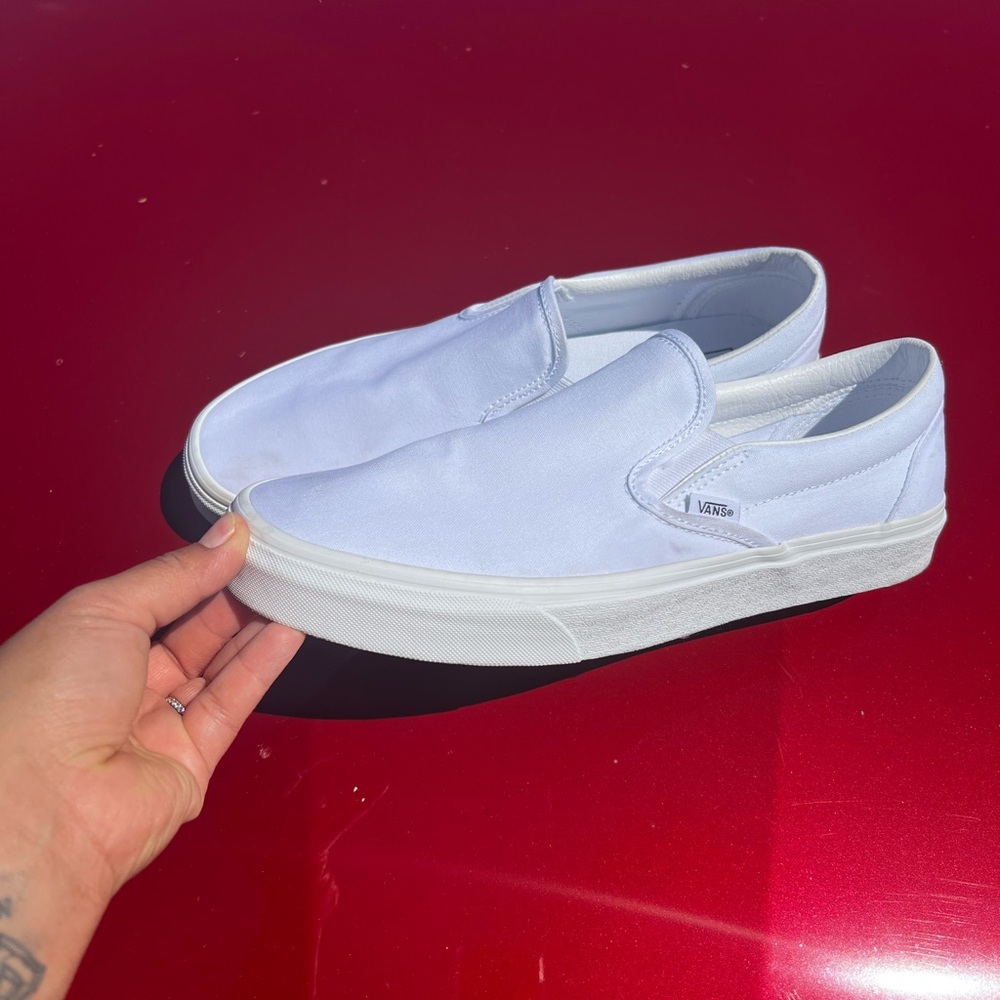 Classic Slip-On Vans White M 11 / W 12.5